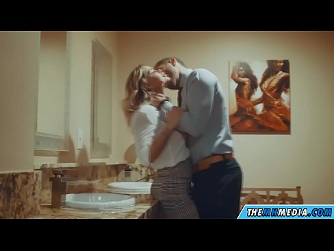 ❤️ Wanneer een rondborstige blondine je verleidt in een openbaar toilet ❤ Porno vk at us ﹏